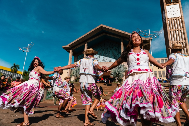 Noticia atividades-diurnas-do-fefol-movimentam-olimpia-com-cultura-saberes-e-tradicao